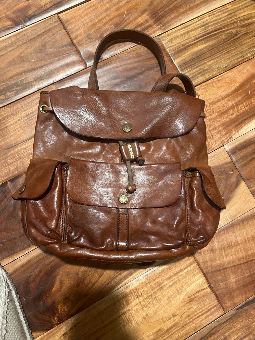 Campomaggi Brown Leather Backpack with Flap & Front Pocket - Picture 4 of 8